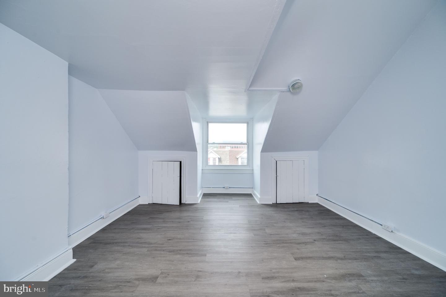 1131 Mulberry St Property Photo 16