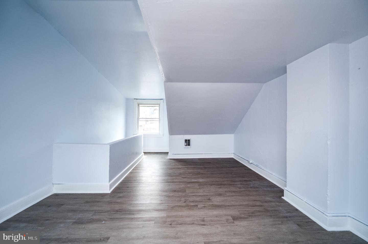 1131 Mulberry St Property Photo 17