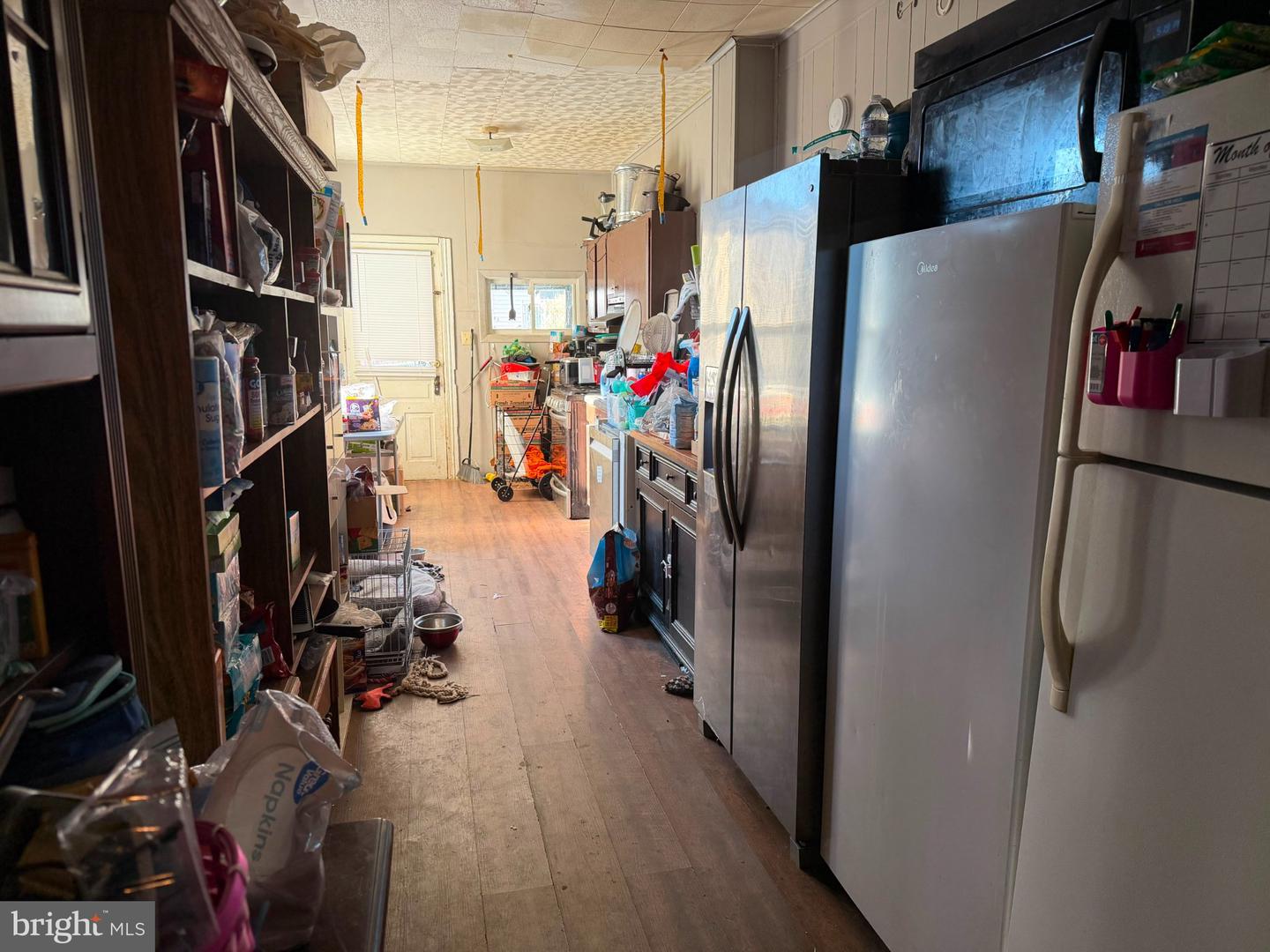 1221 Elm St Property Photo 4