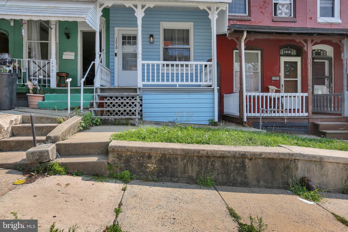 1218 Green St Property Photo 3