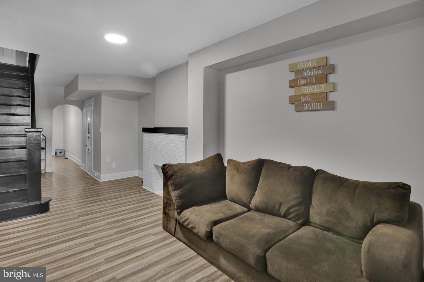 1218 Green St Property Photo 4