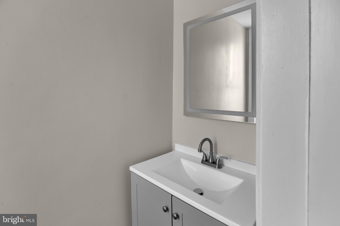 1218 Green St Property Photo 11
