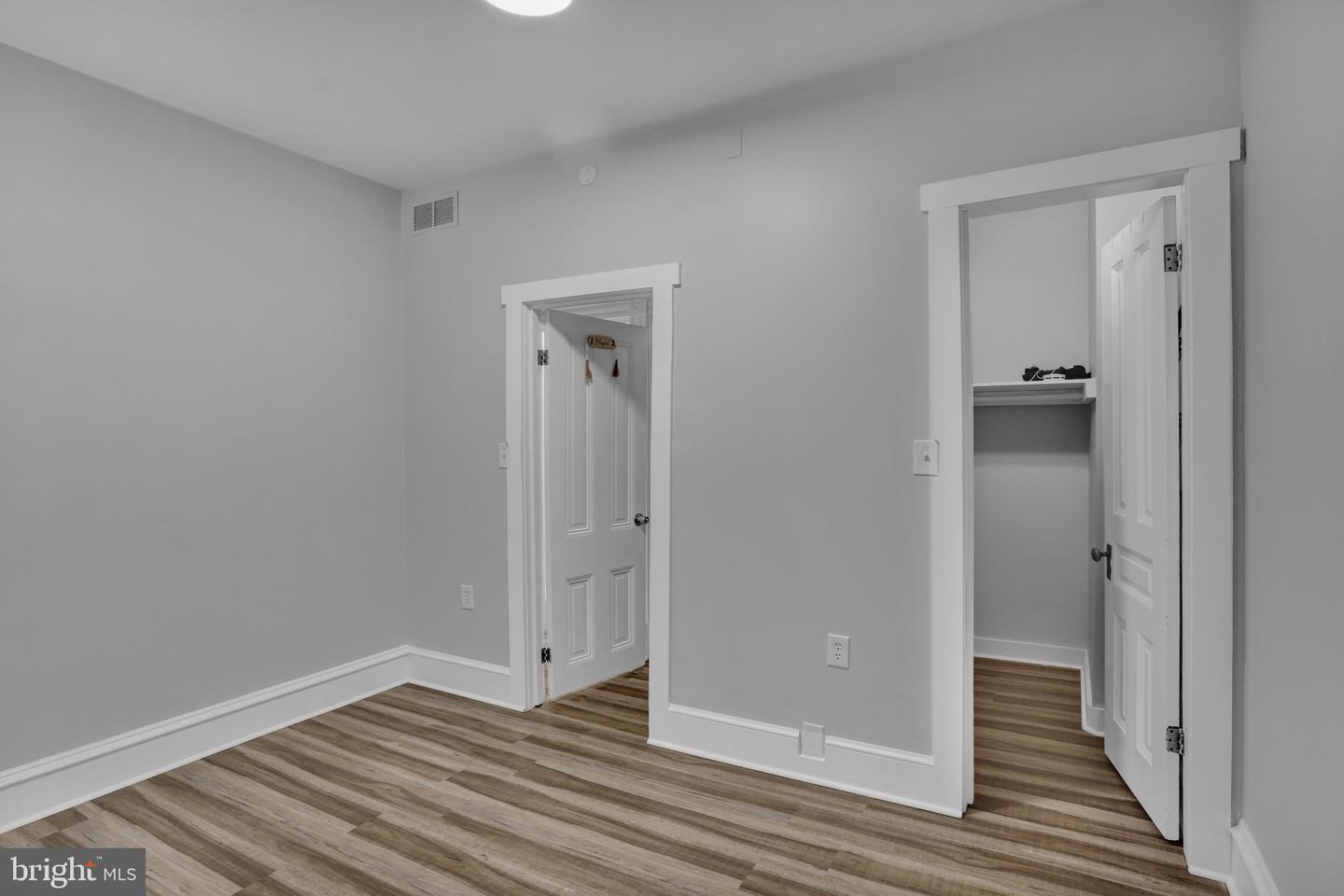 1218 Green St Property Photo 23