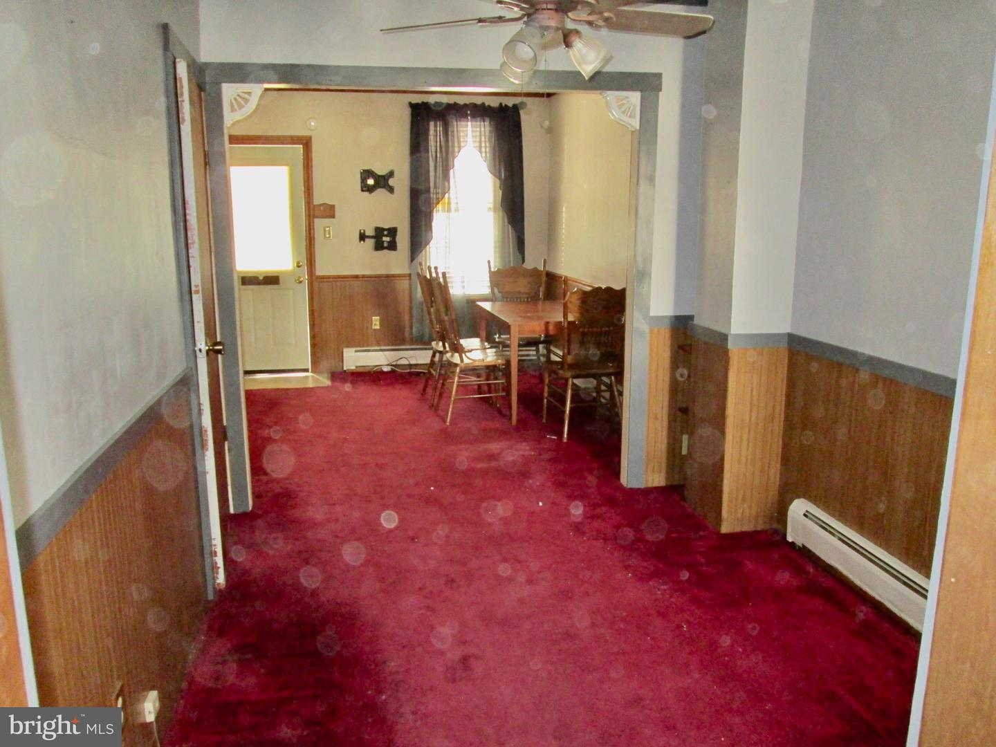 527 S 10th St Property Photo 7