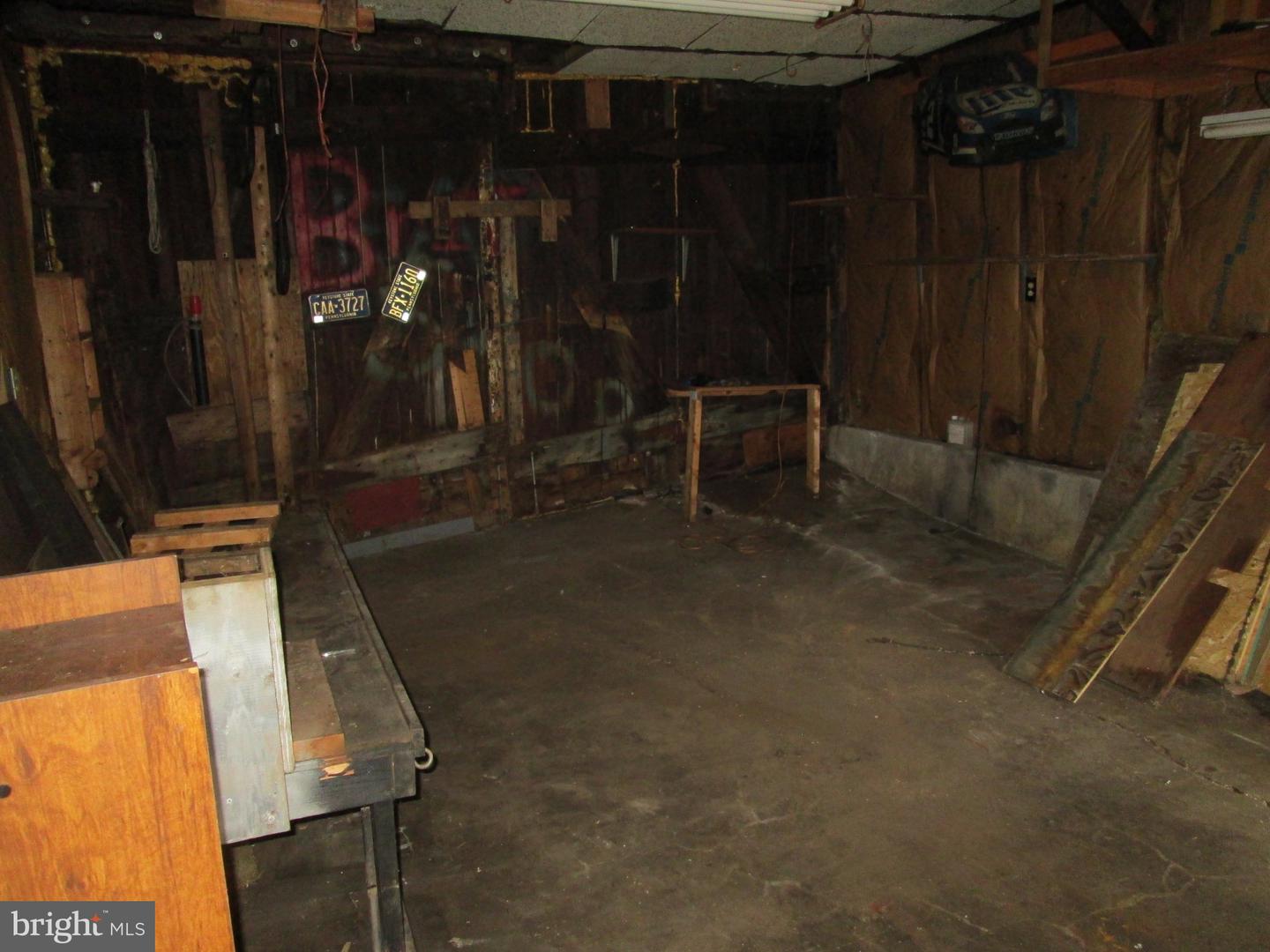 527 S 10th St Property Photo 41