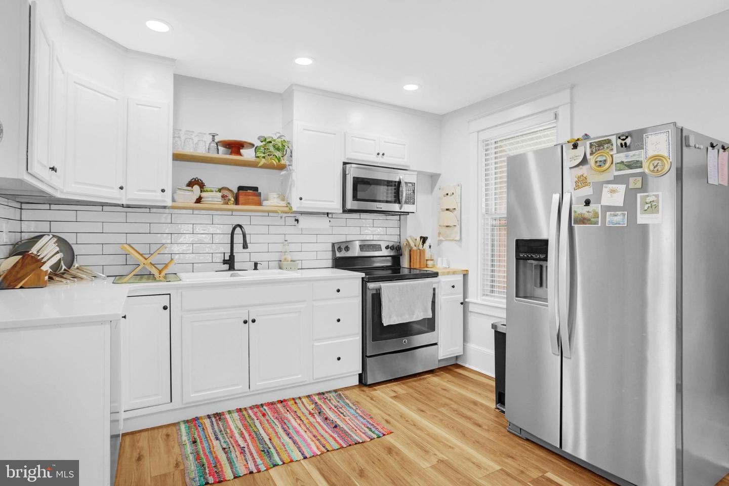 112 Park Ave Property Photo 10