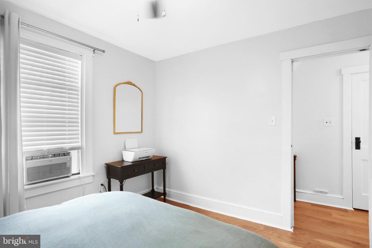 112 Park Ave Property Photo 13