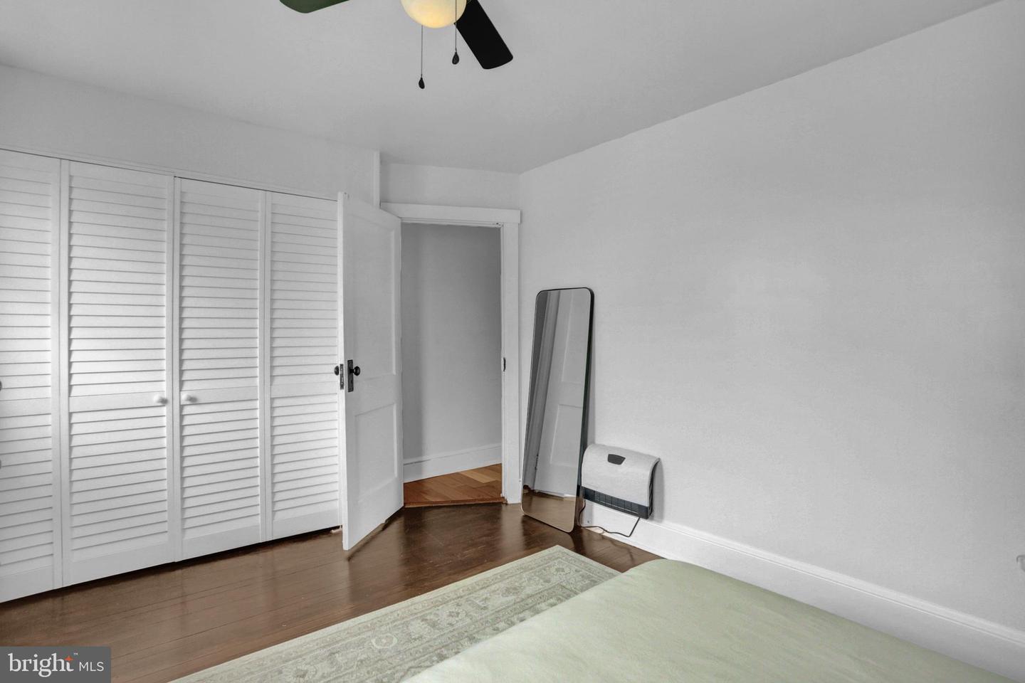 112 Park Ave Property Photo 18