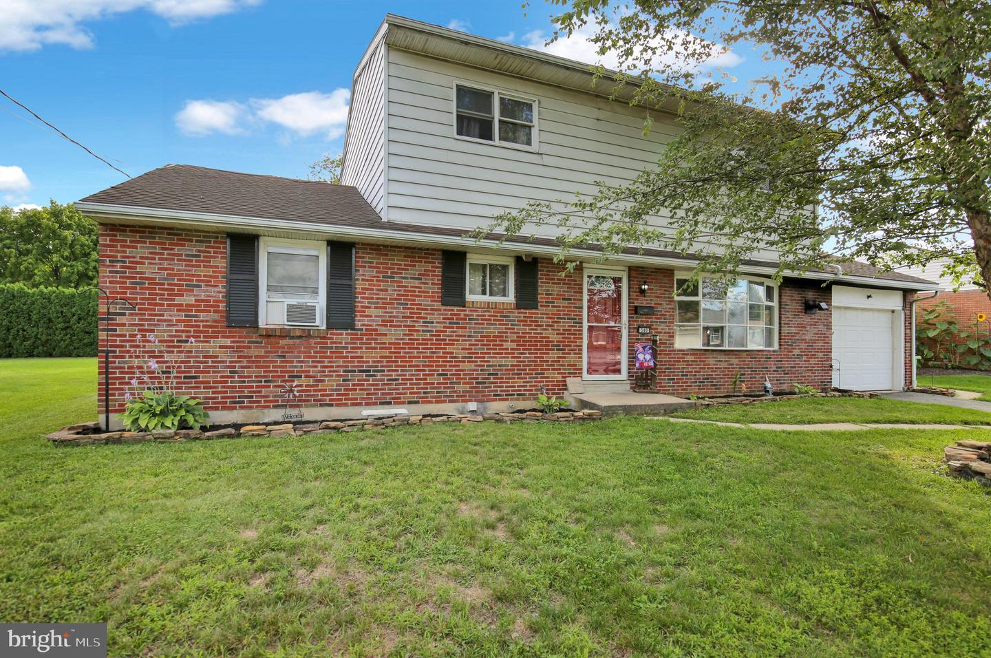 340 Harry Ave Property Photo 2