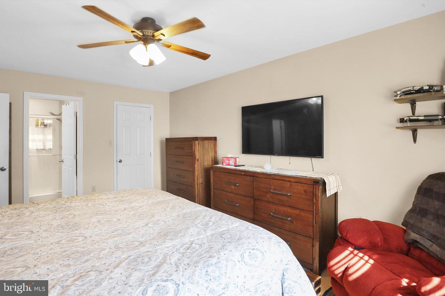 6125 Pond View Dr Property Photo 17
