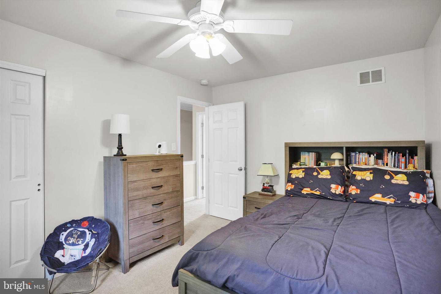 6125 Pond View Dr Property Photo 21