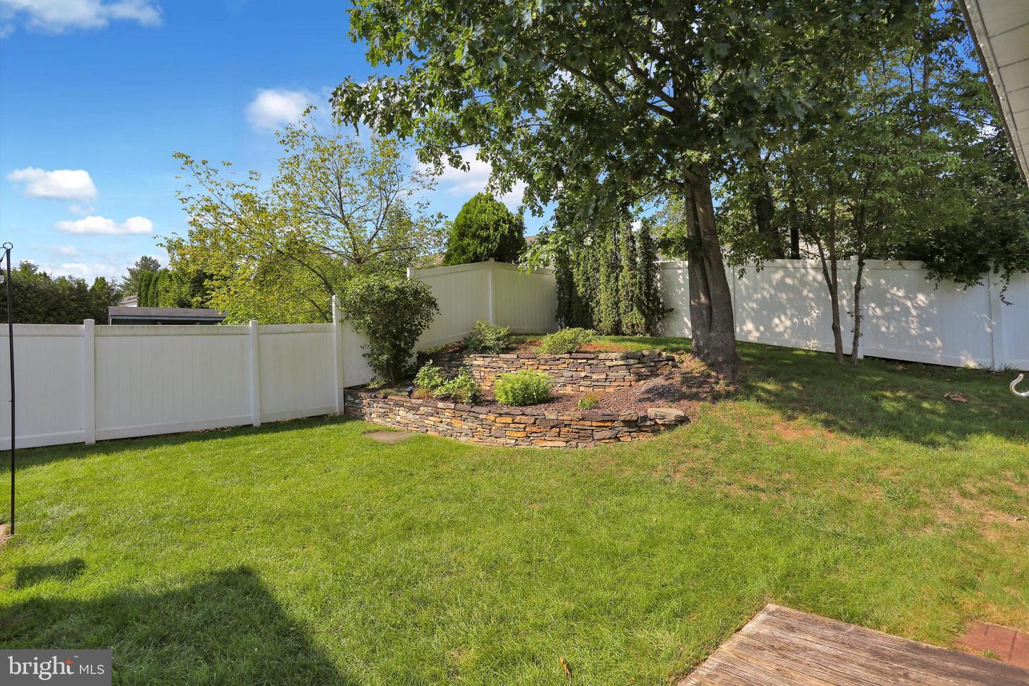 6125 Pond View Dr Property Photo 33