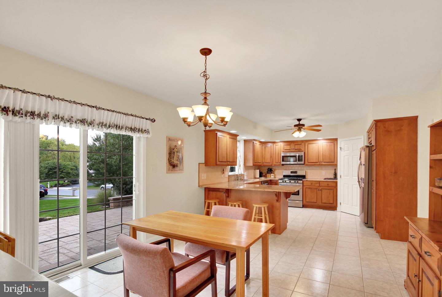 301 Valley Ct Property Photo 18