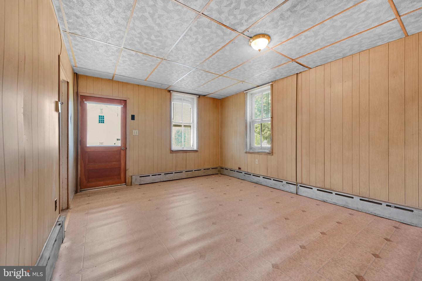 7663 Lancaster Ave Property Photo 12
