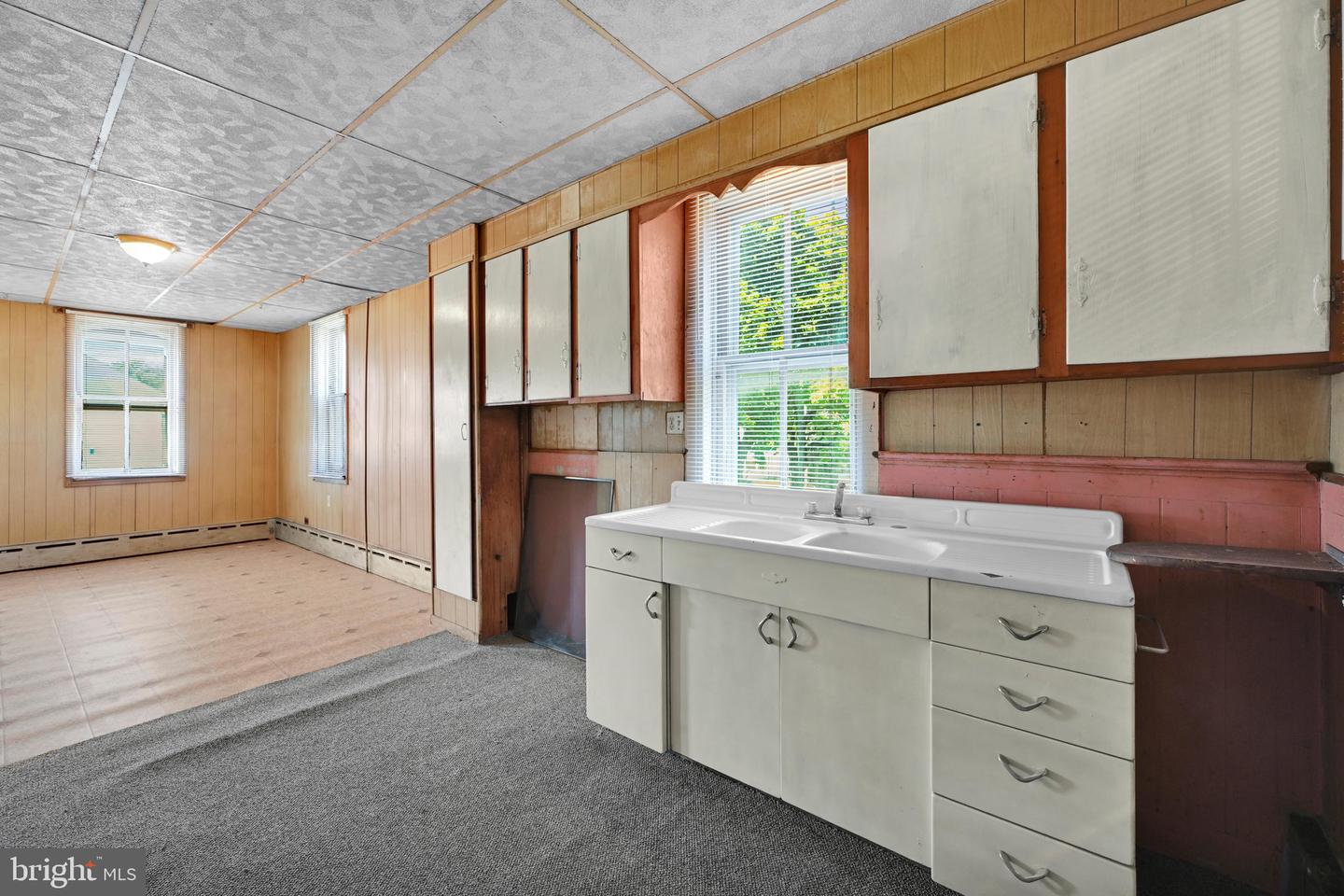 7663 Lancaster Ave Property Photo 17