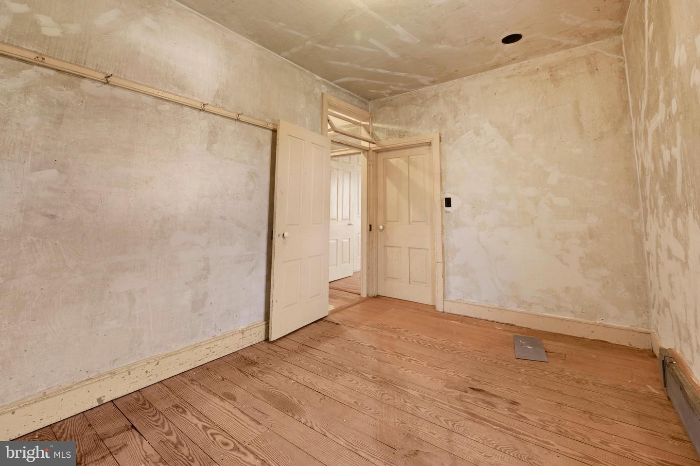 7663 Lancaster Ave Property Photo 27