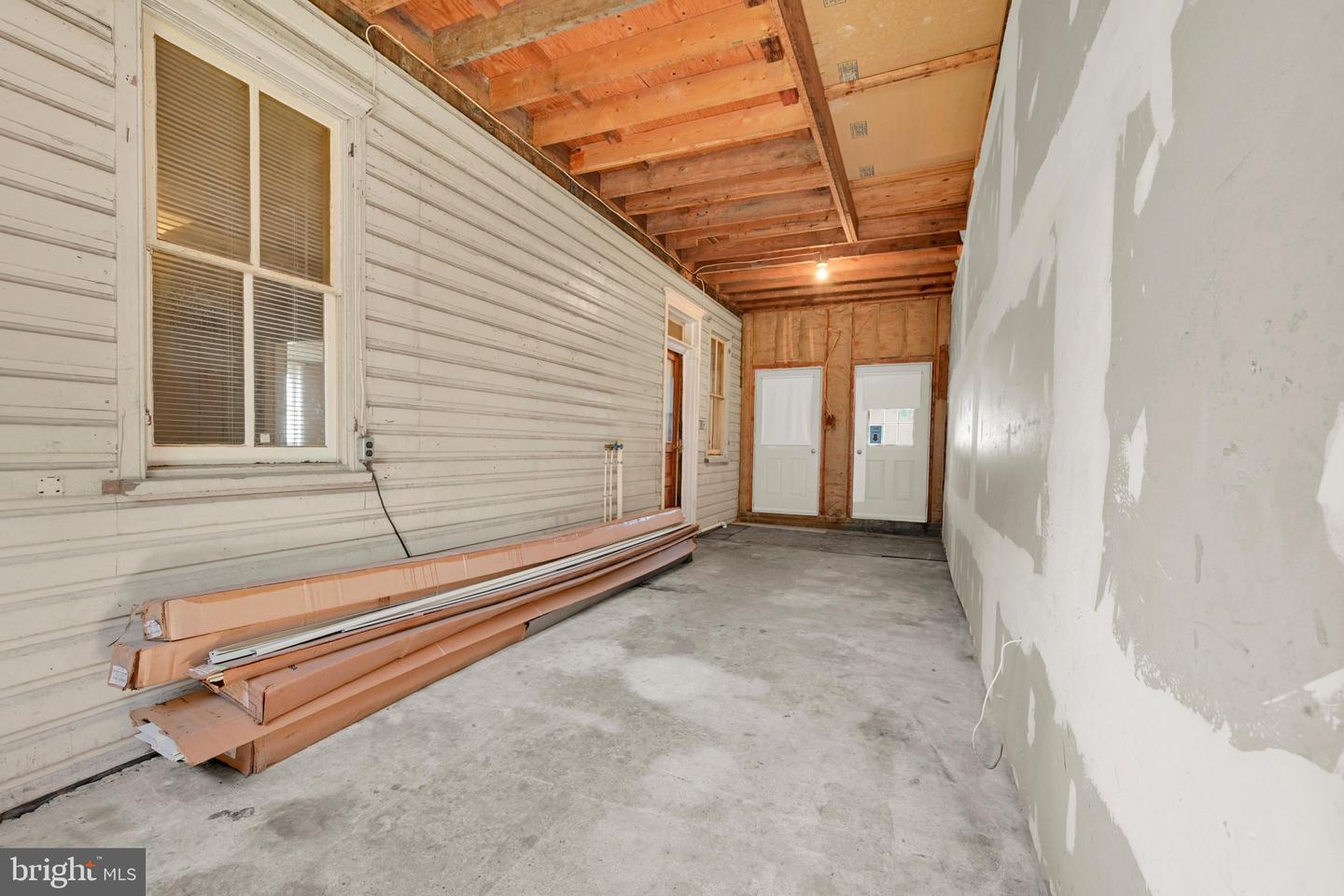7663 Lancaster Ave Property Photo 32