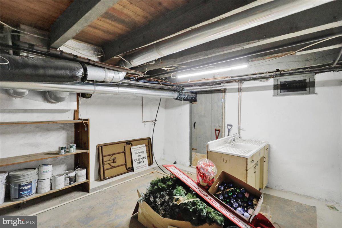 301 W Lancaster Ave Property Photo 33