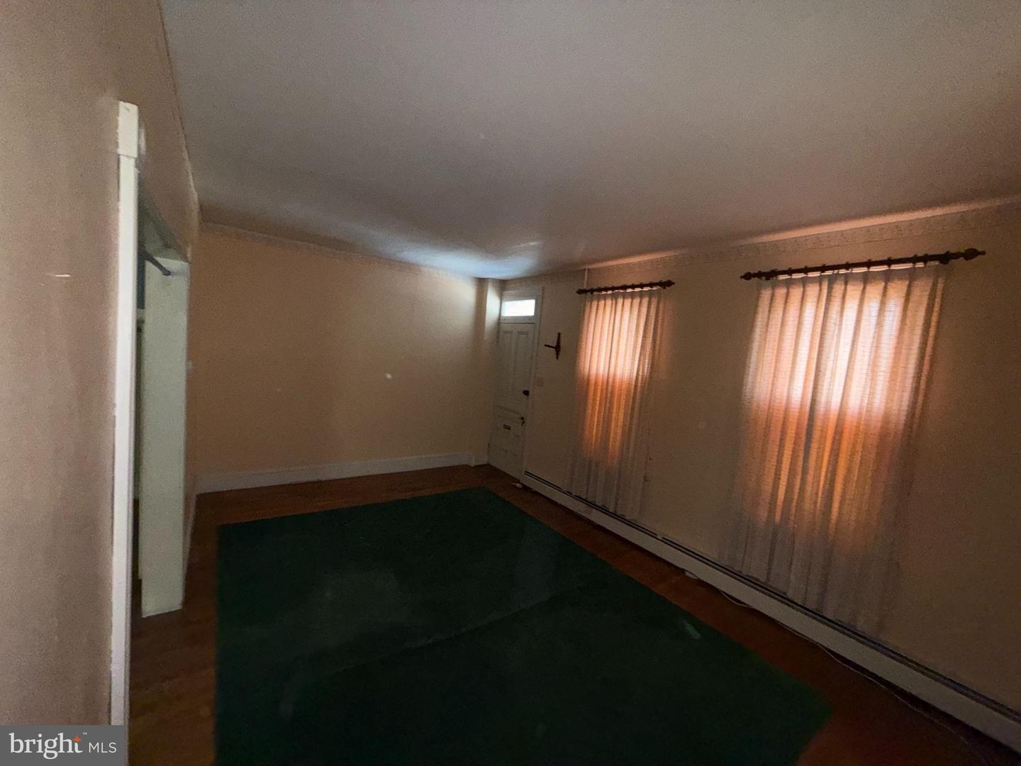 23 E Mohn St Property Photo 3