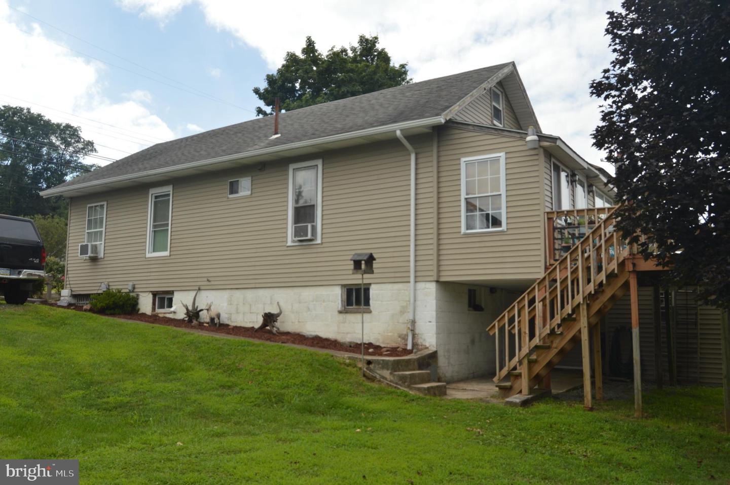301 Old River Rd Property Photo 20