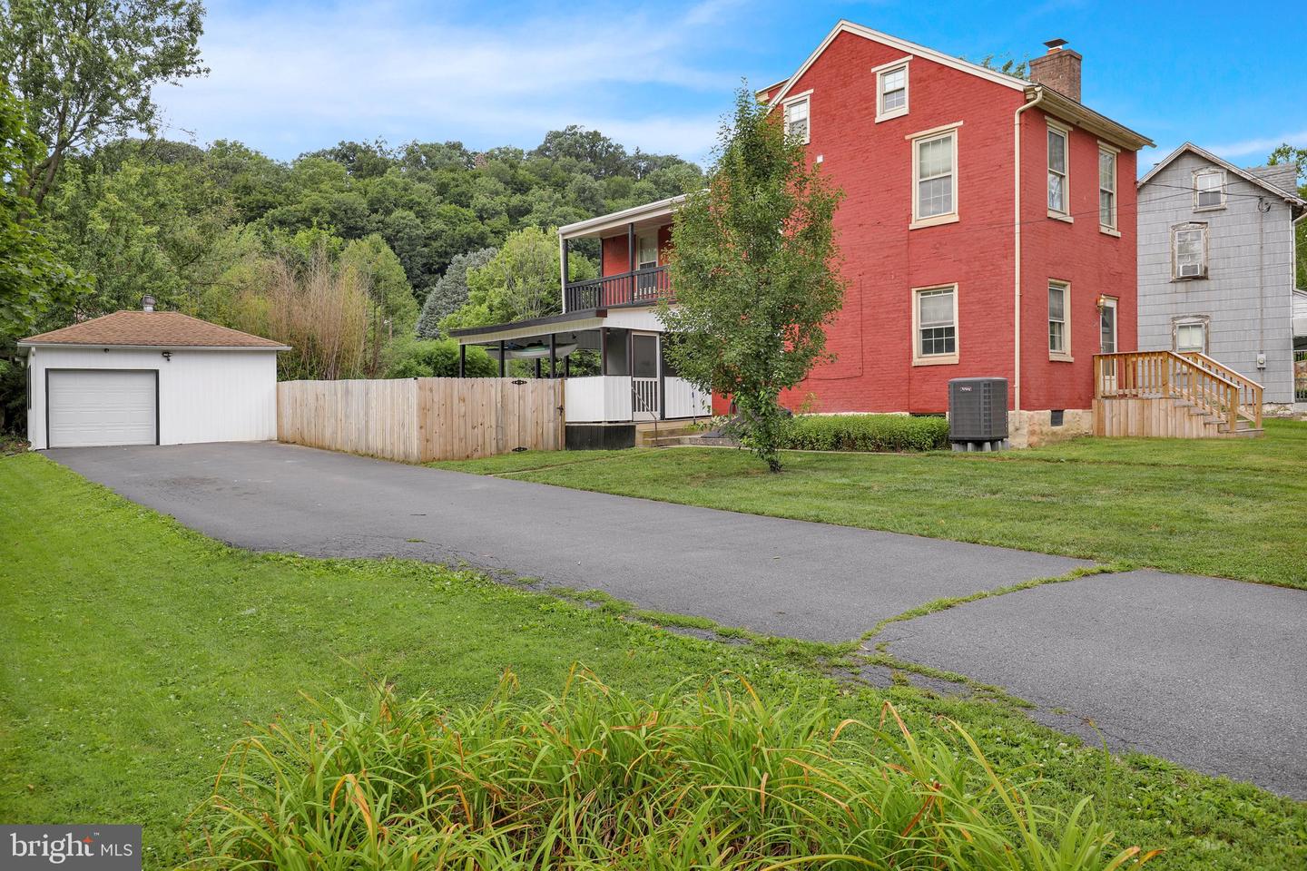 26 S Schuylkill Ave Property Photo 3
