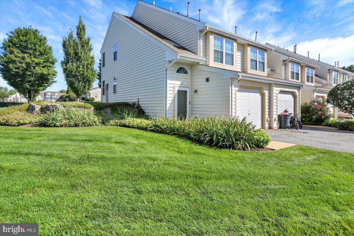 10 Chatham Dr Property Photo 3