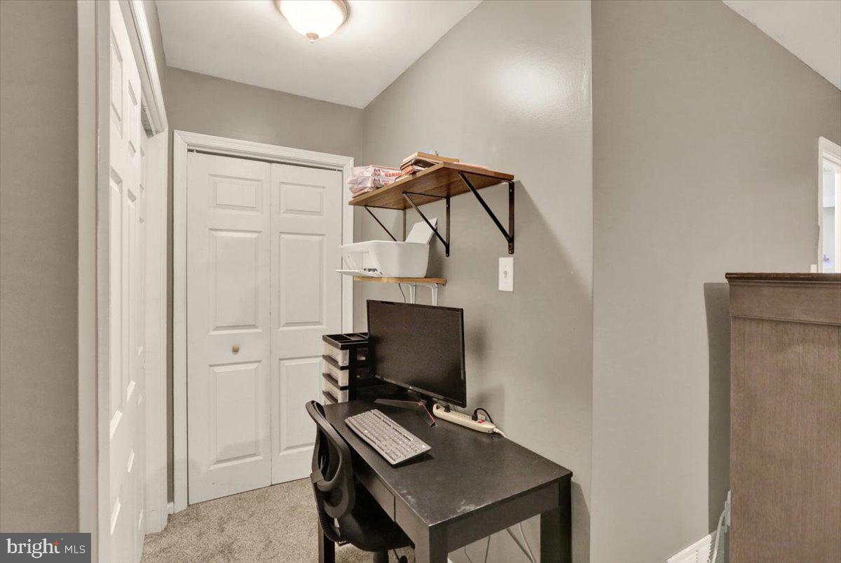 10 Chatham Dr Property Photo 17