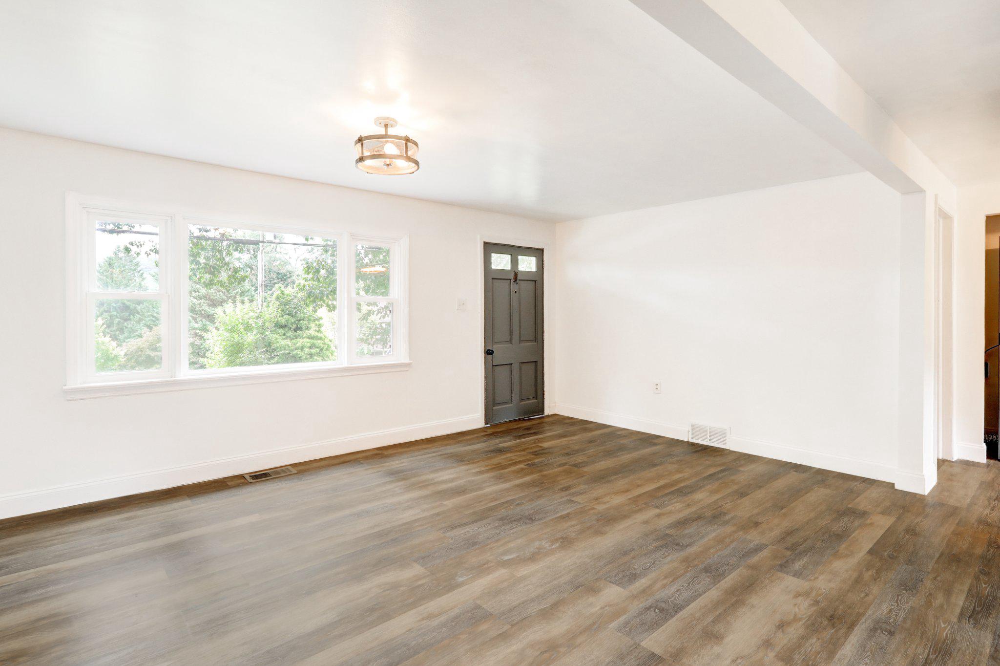 1535 Welsh Rd Property Photo 6