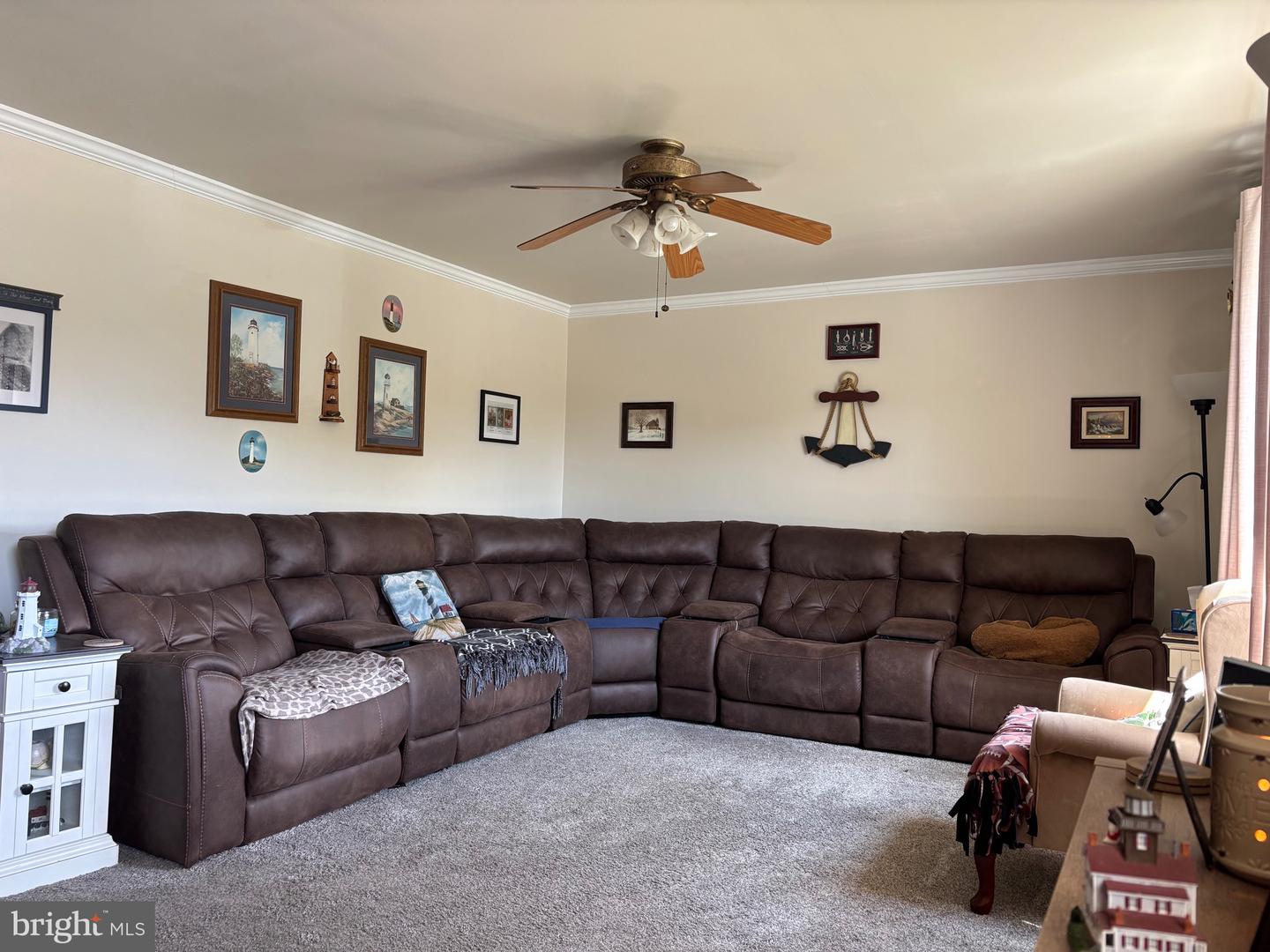 1721 Acorn Dr Property Photo 2