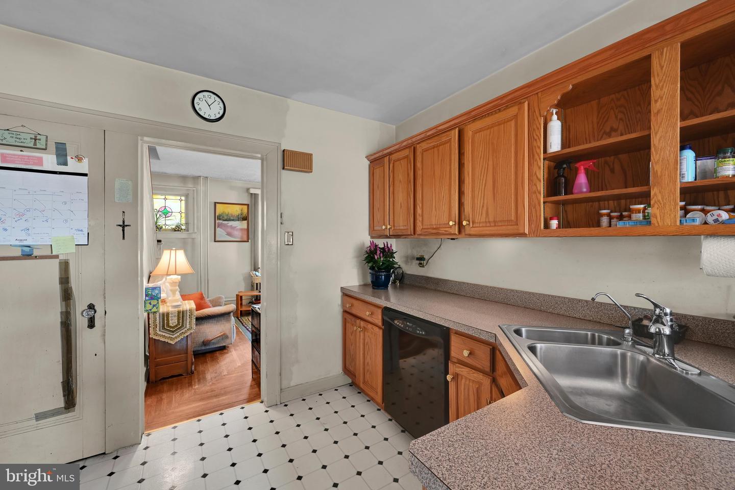 503 N Brobst St Property Photo 10