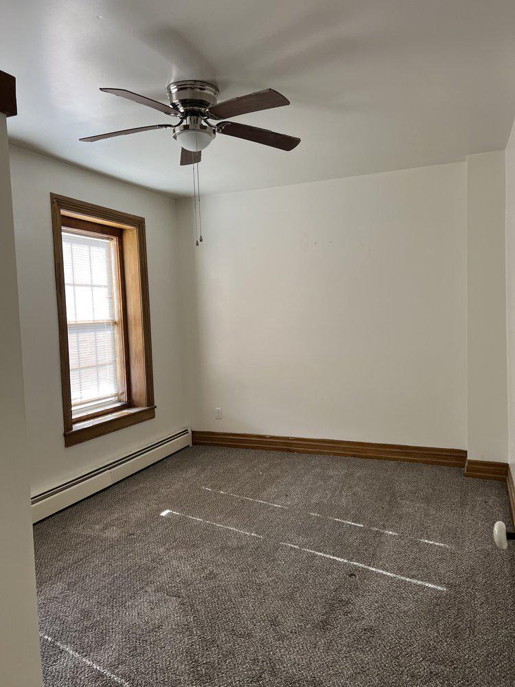 122 N Main St Property Photo 4