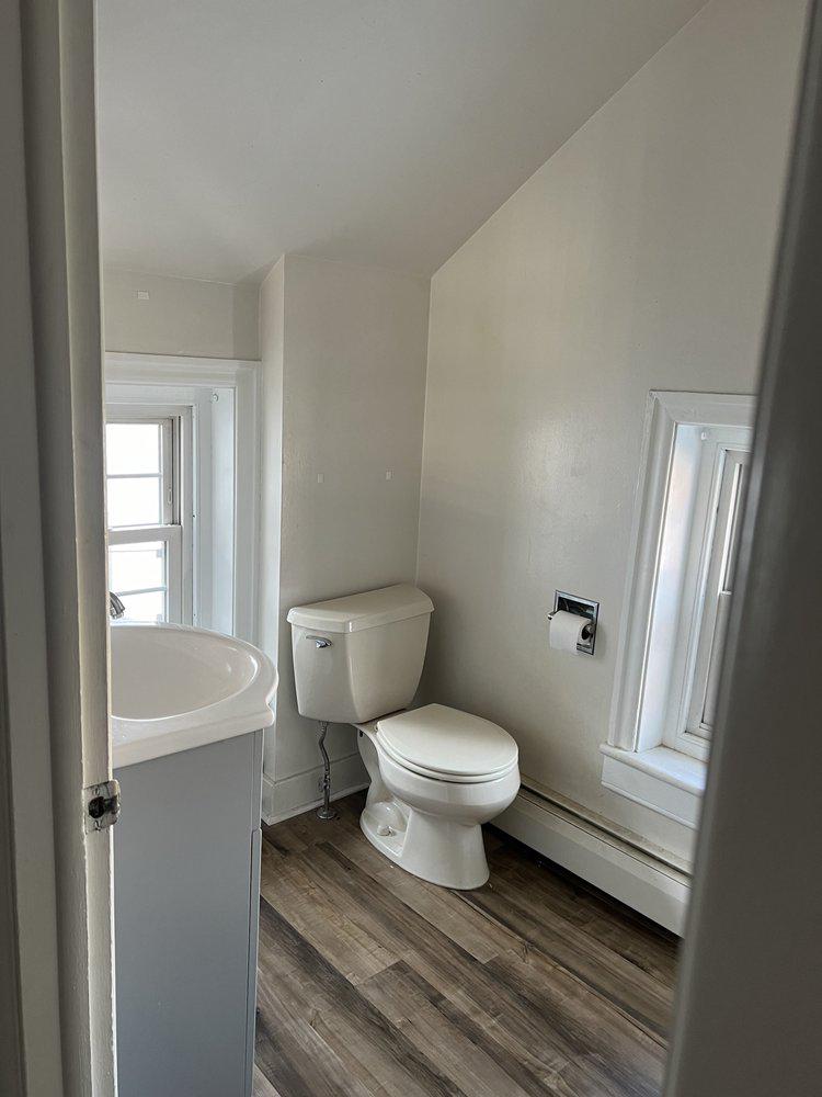 122 N Main St Property Photo 7