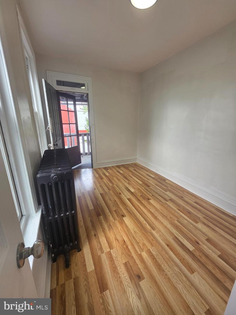 1121 Douglass St Property Photo 14