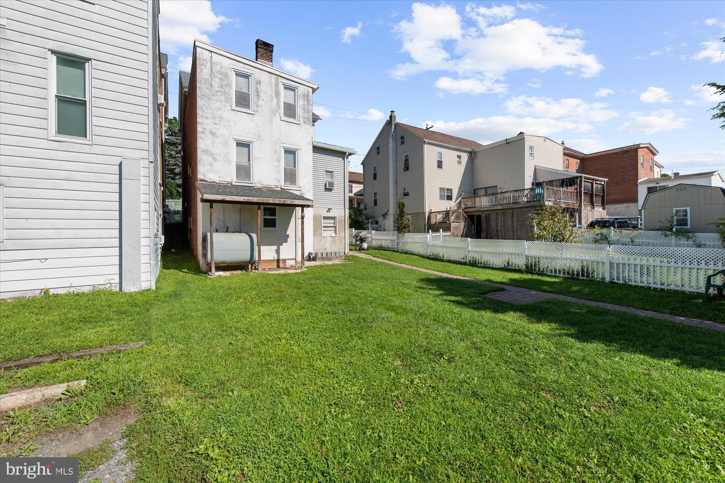 1834 N Main St Property Photo 24