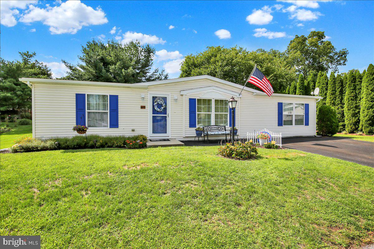 409 Cedar Ln Property Photo 1