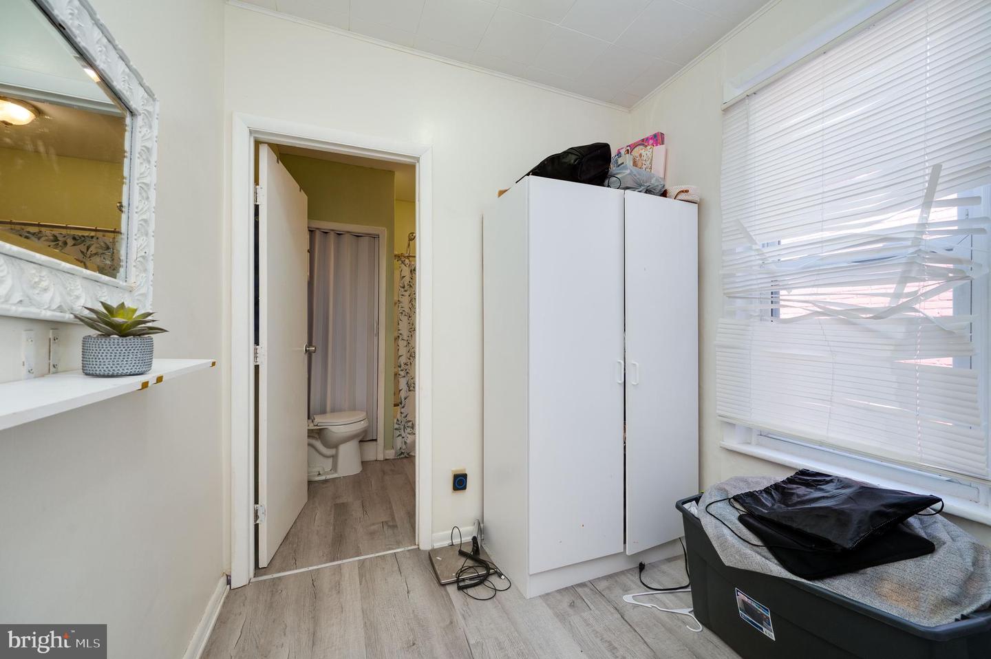 1017 Perry St Property Photo 29