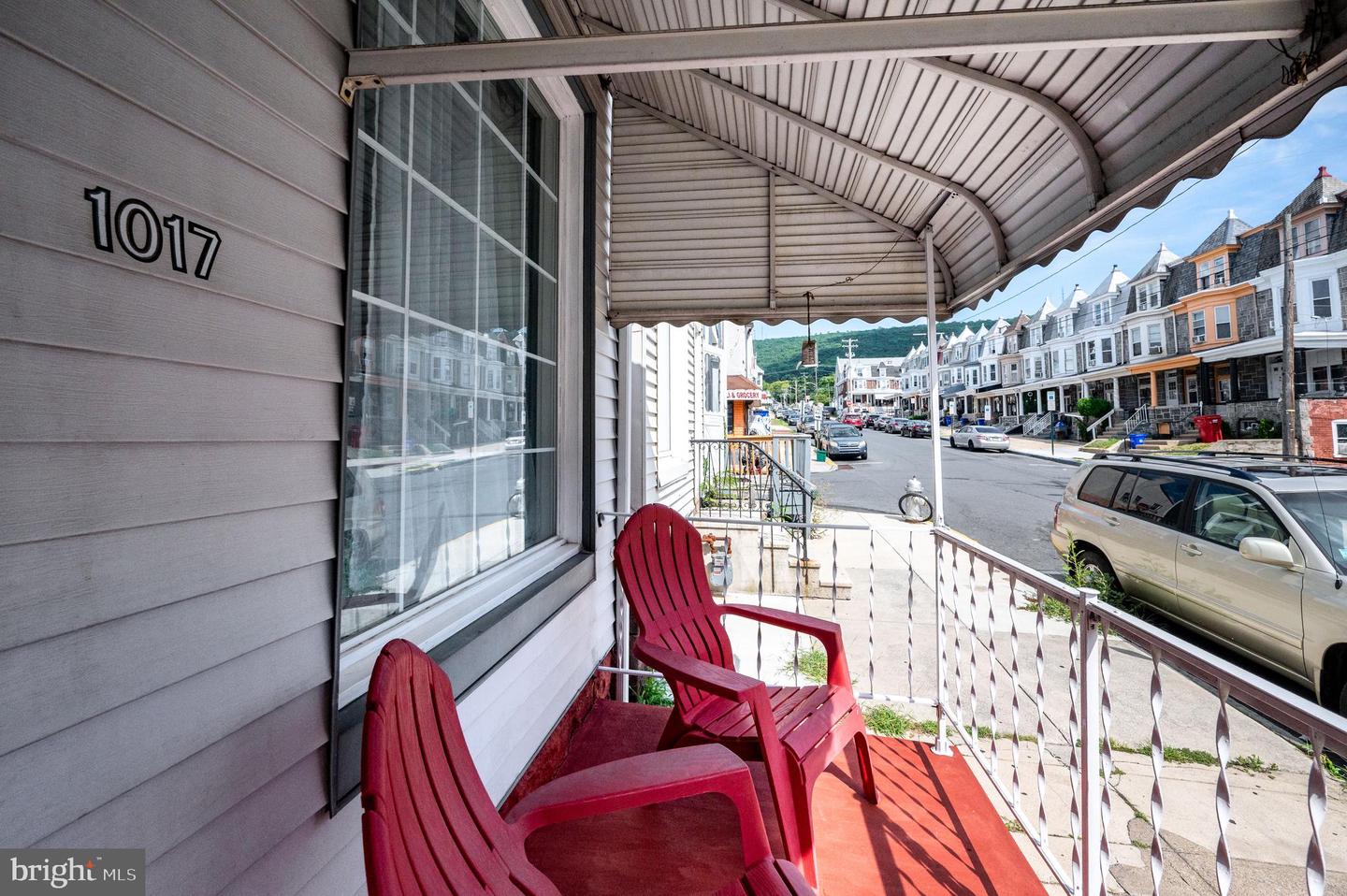 1017 Perry St Property Photo 34