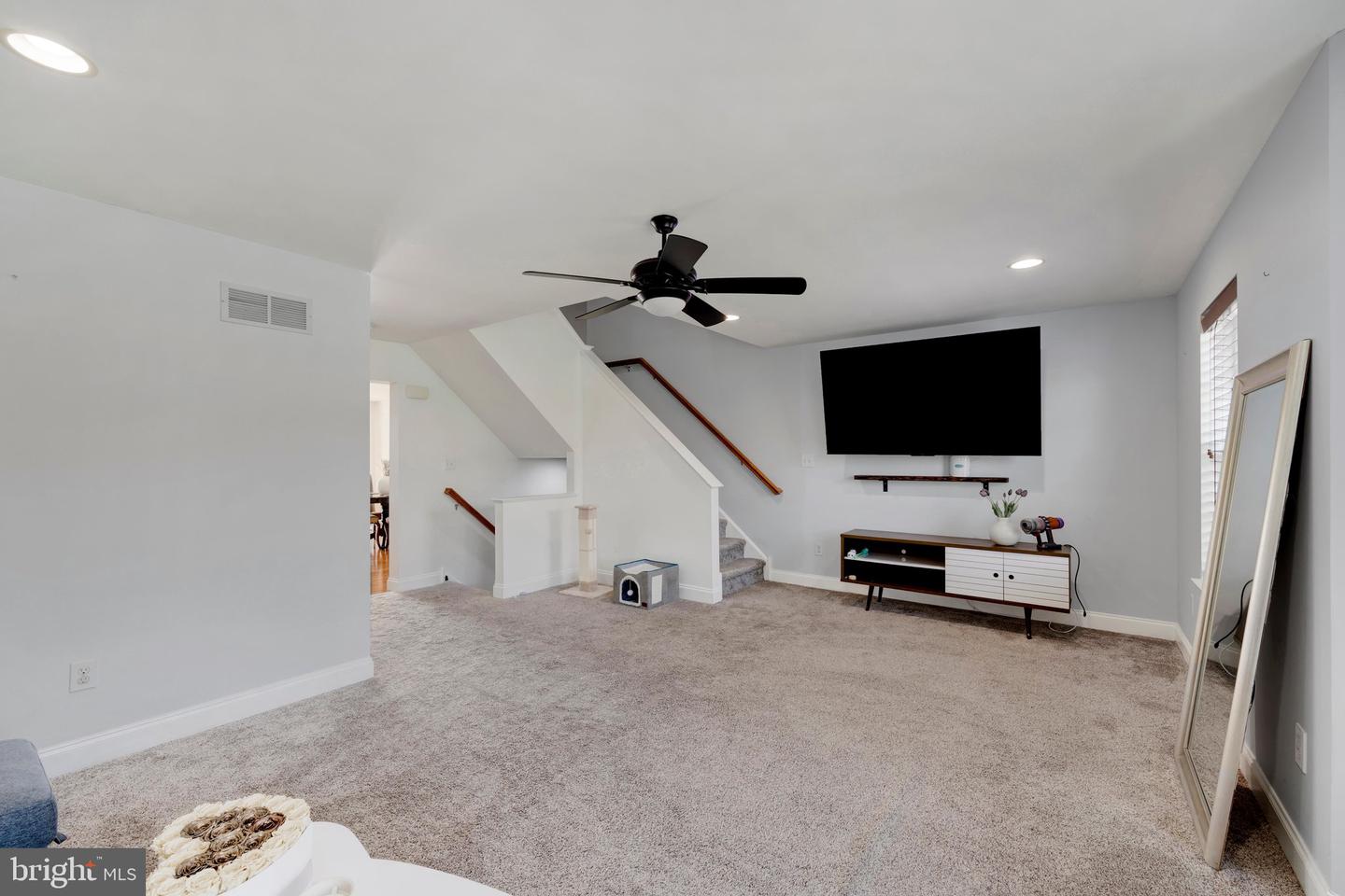 1012 Yarn Ct Property Photo 17