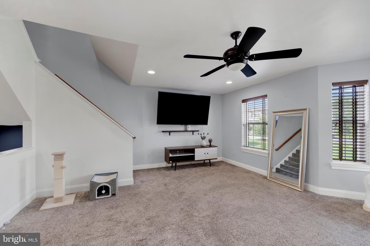 1012 Yarn Ct Property Photo 18