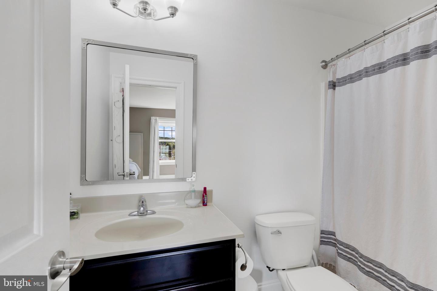 1012 Yarn Ct Property Photo 34