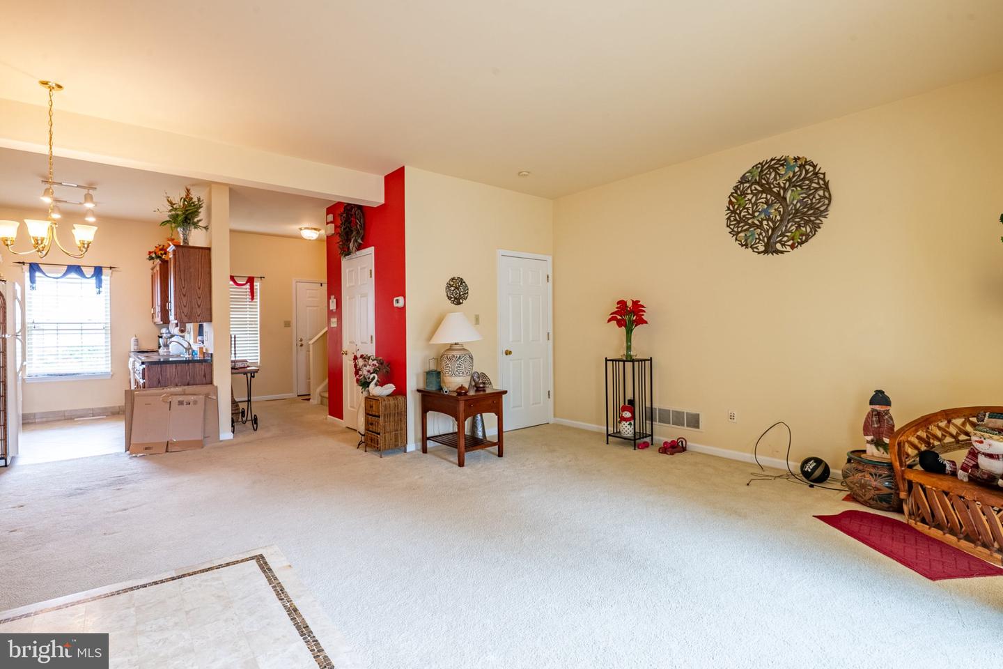7 Charlemont Ct Property Photo 9