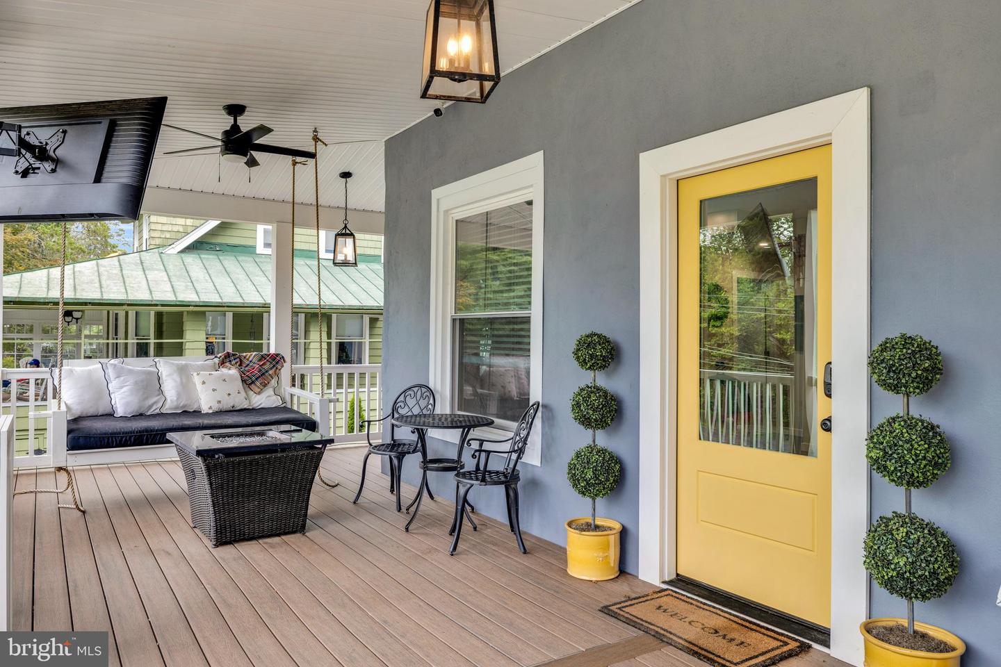 3909 River Rd Property Photo 6
