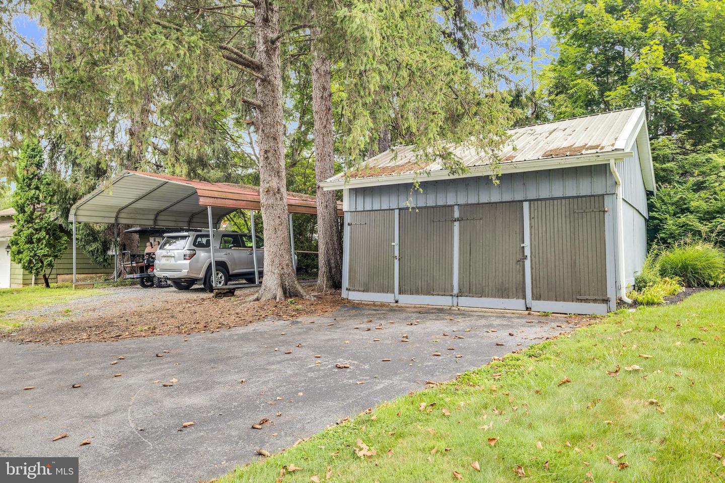 3909 River Rd Property Photo 31