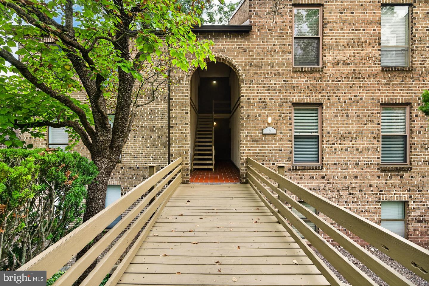 5c Fairway Rd Property Photo 3
