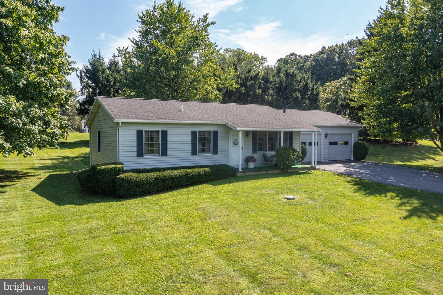 224 Naftzingertown Rd Property Photo 6