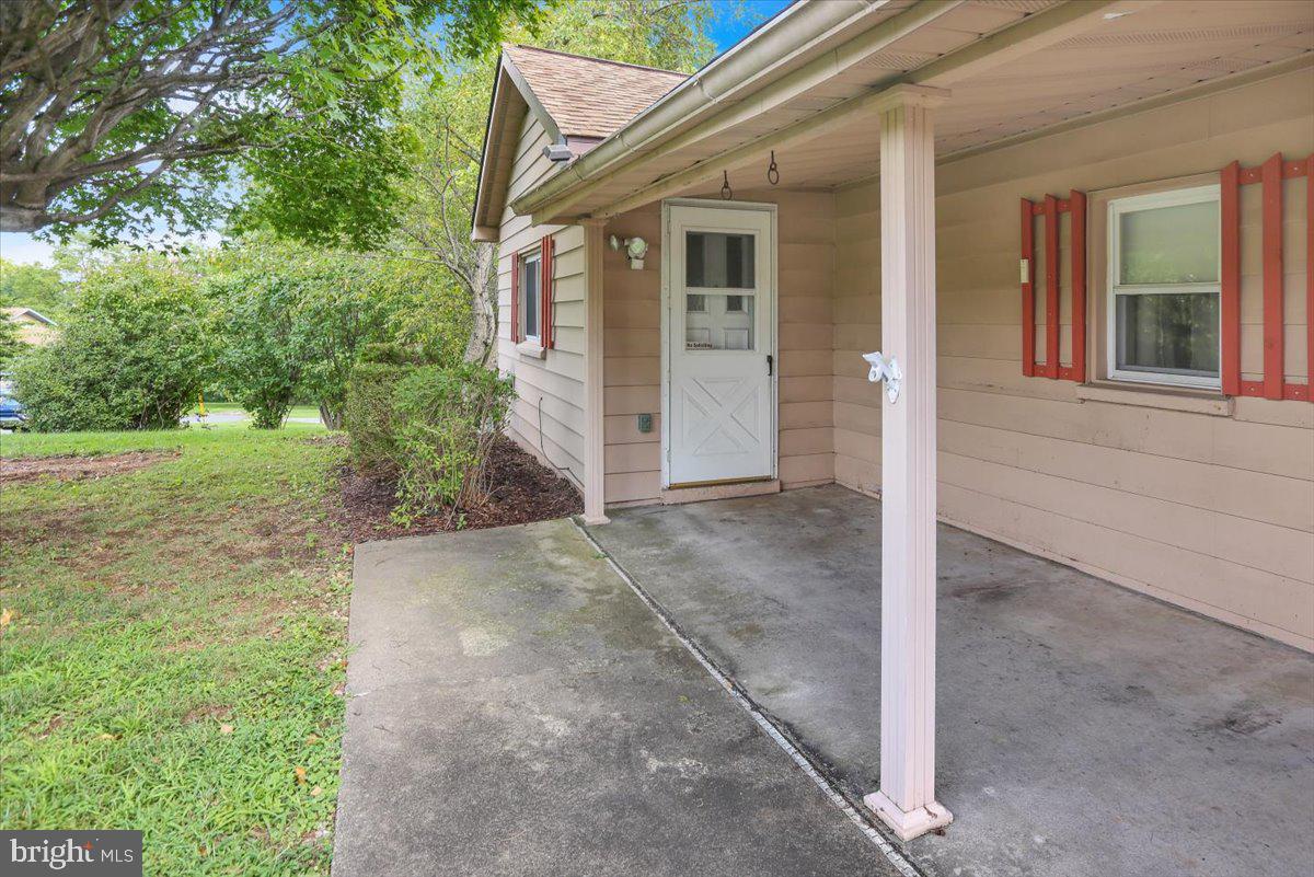 37 Harman Rd Property Photo 1