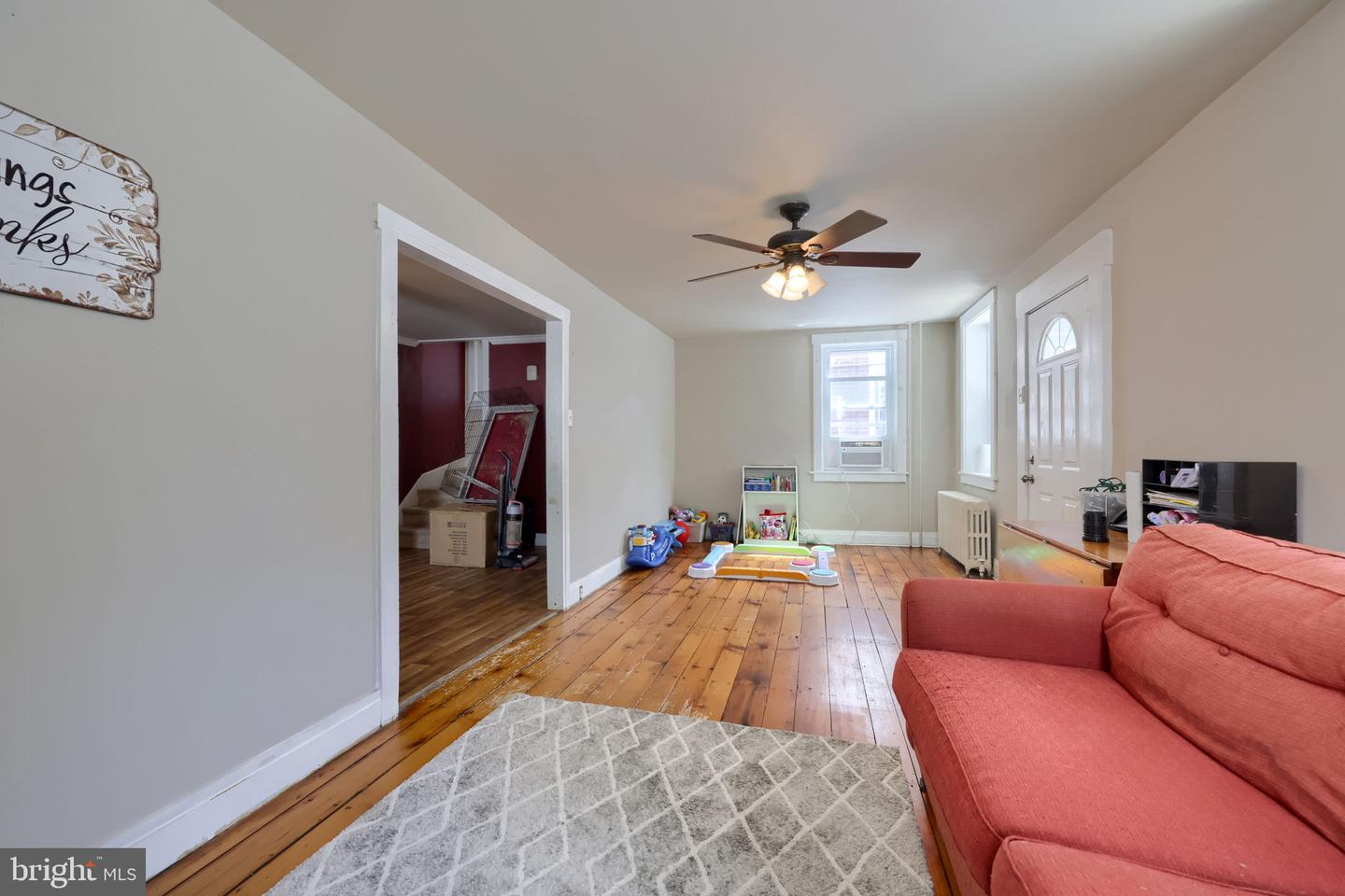 121 W Penn Ave Property Photo 10