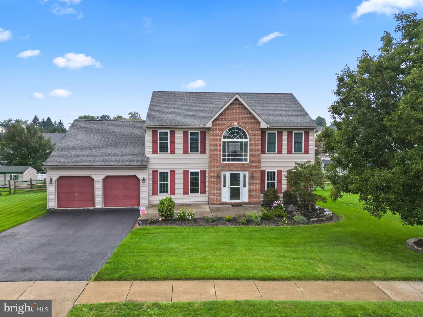 201 VERDURE LN