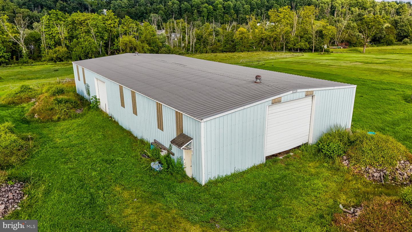 725 Evans Rd Property Photo 10