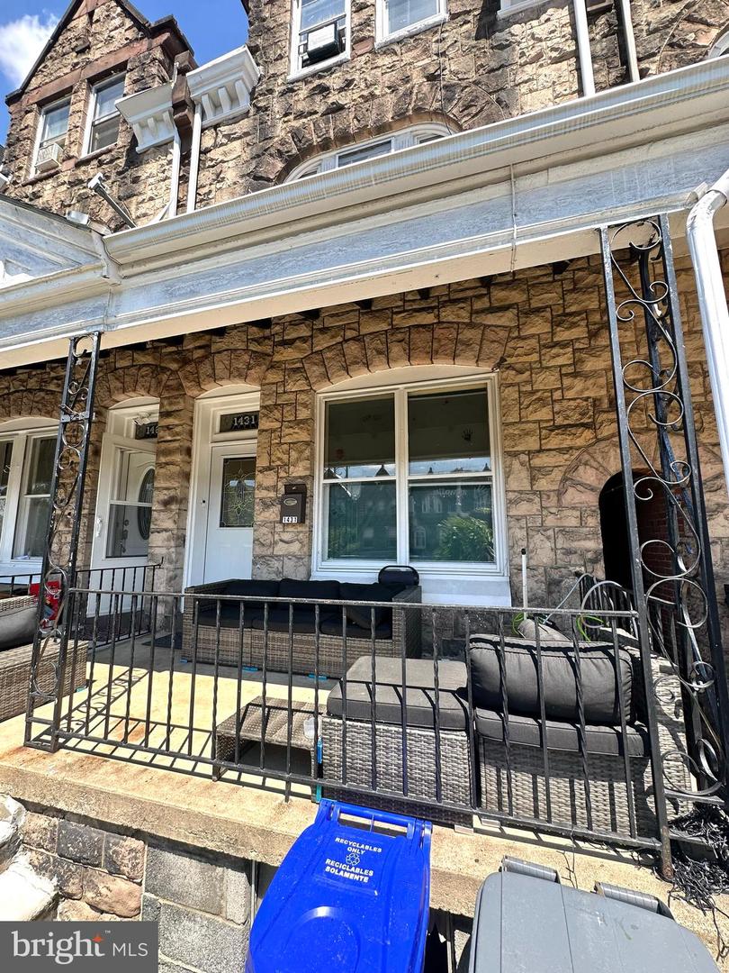 1431 Perkiomen Ave Property Photo 1